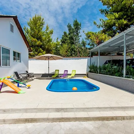 House Ivana Tribunj Σπίτι διακοπών Tribalj