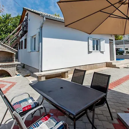 House Ivana Tribunj Dom wakacyjny Tribalj